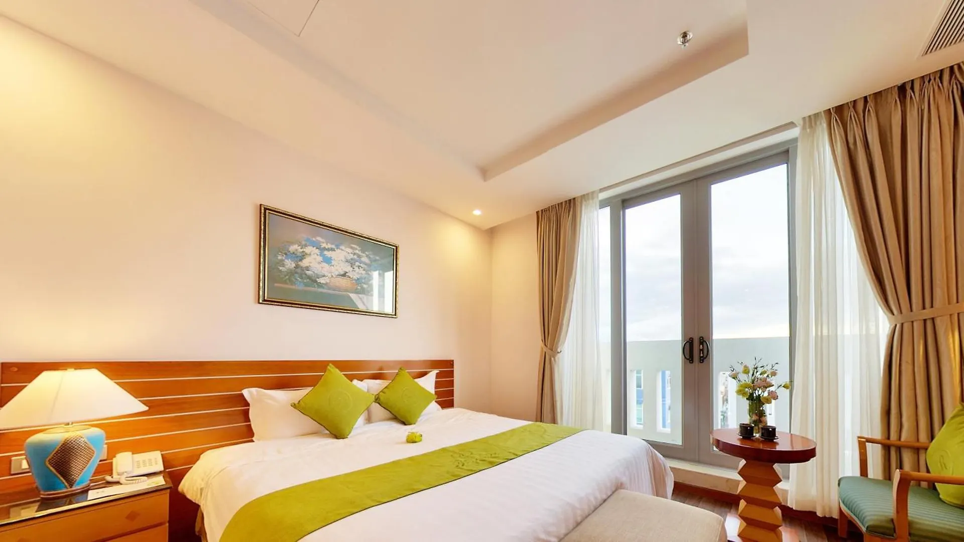 Ronal Hotel Da Nang