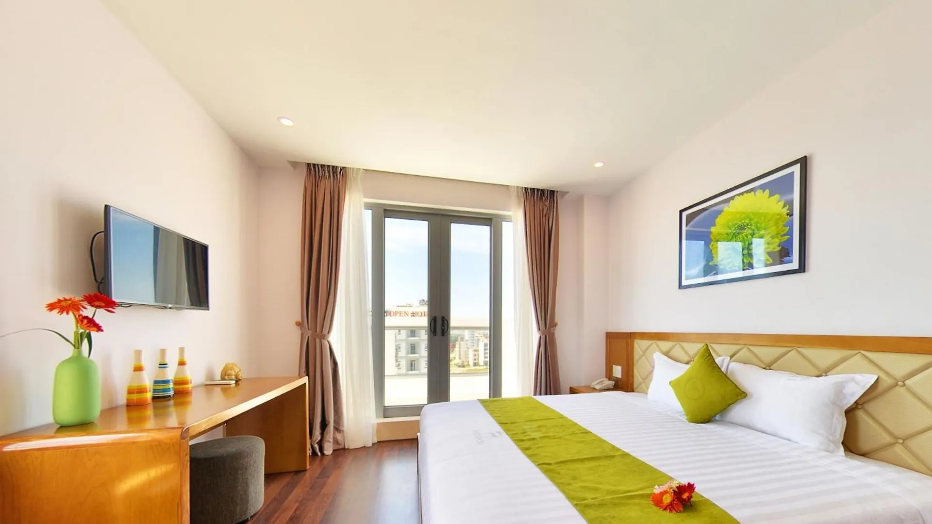 Ronal Hotel Da Nang 0*,  Vietnam